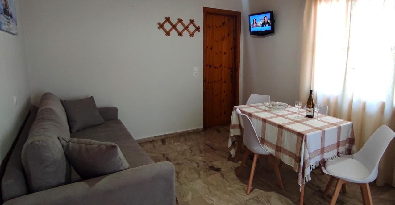 Artaki Beach Comfy Apartment Koroni  Exterior photo